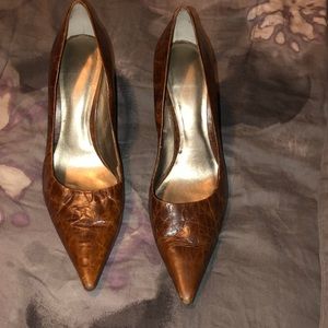 9.5 Freda brown pump NINE WEST